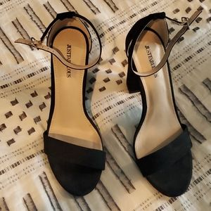 Make MBA Block Heeled Sandal